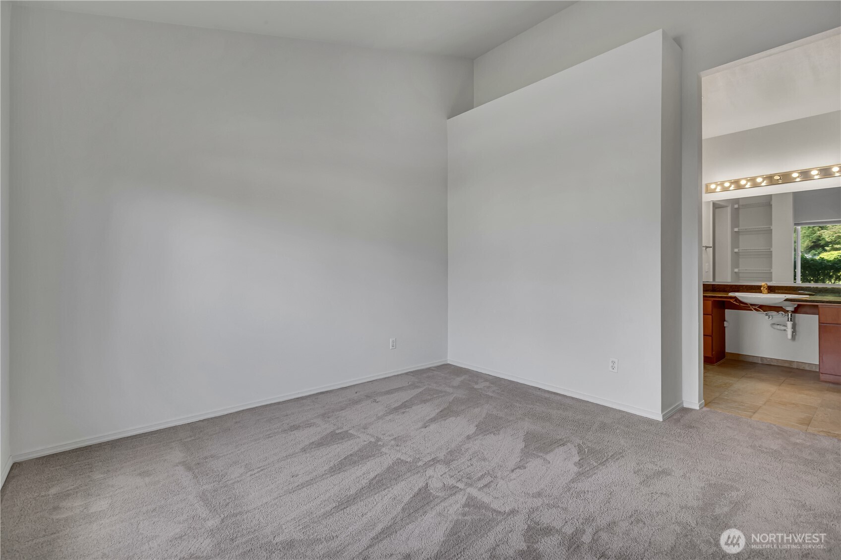 property viewer photo 21