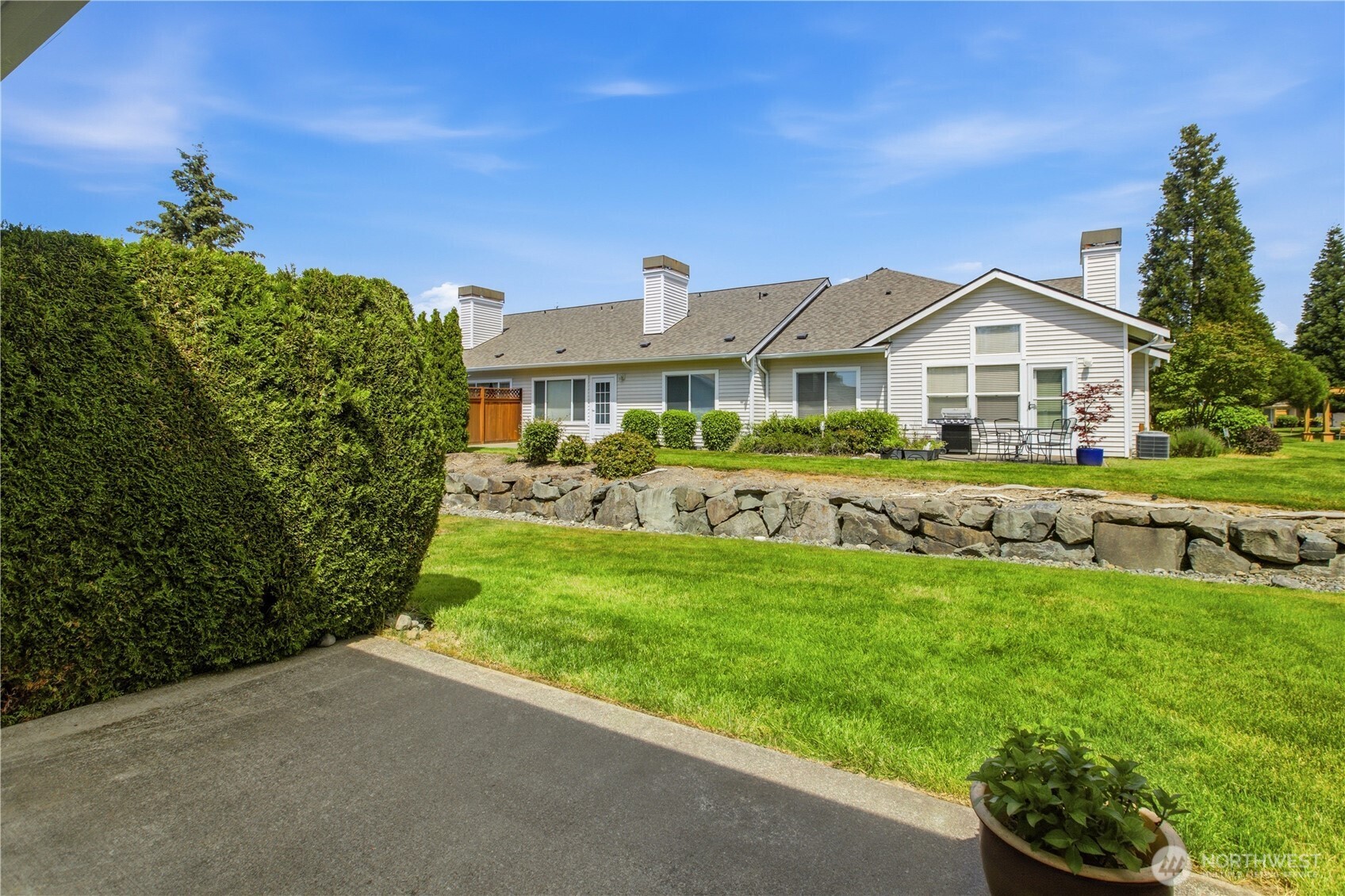property viewer photo 28
