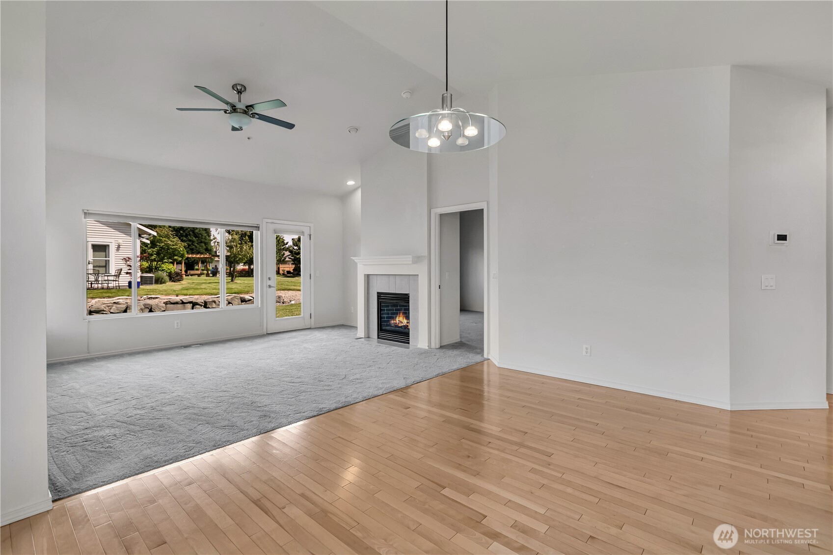 property viewer photo 6