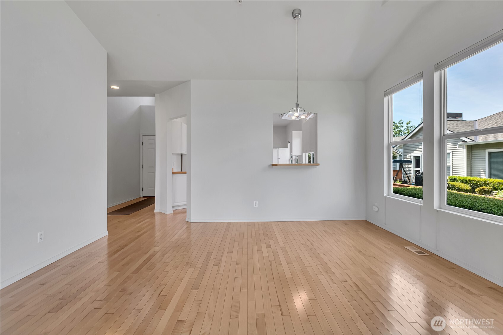 property viewer photo 7