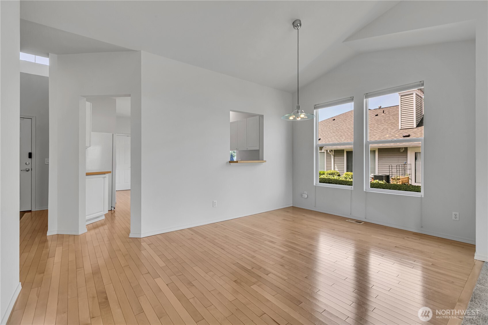 property viewer photo 8