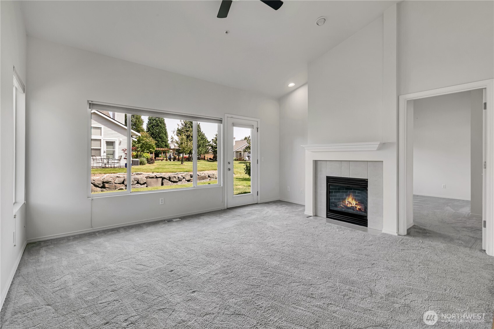 property viewer photo 9