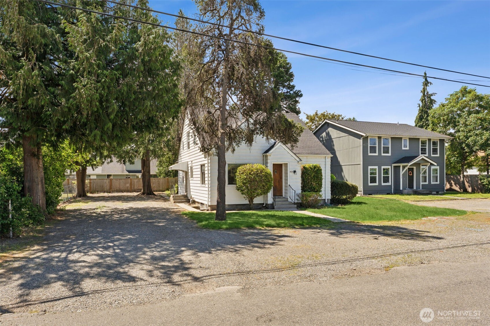 property viewer photo 1
