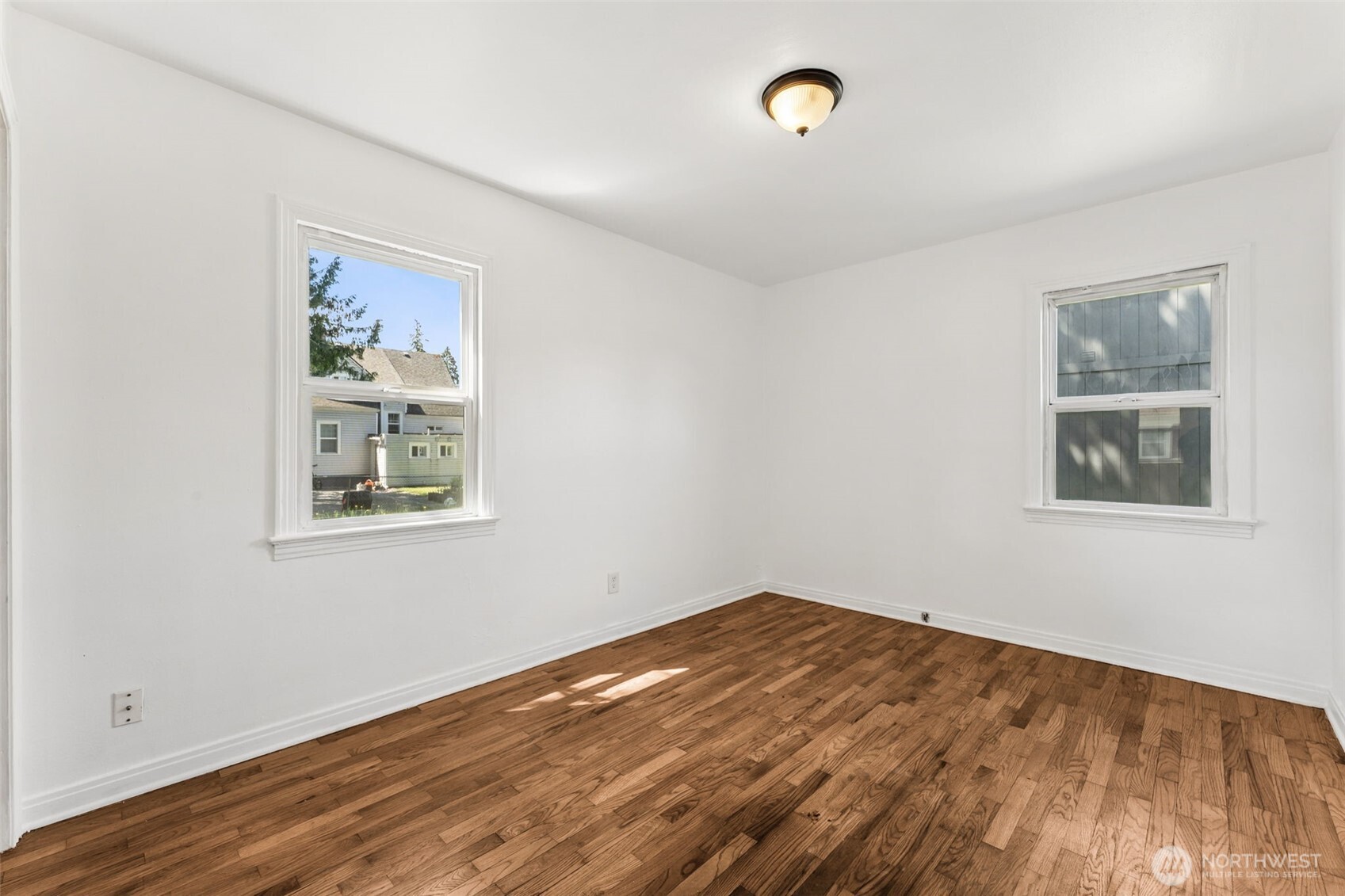 property viewer photo 10