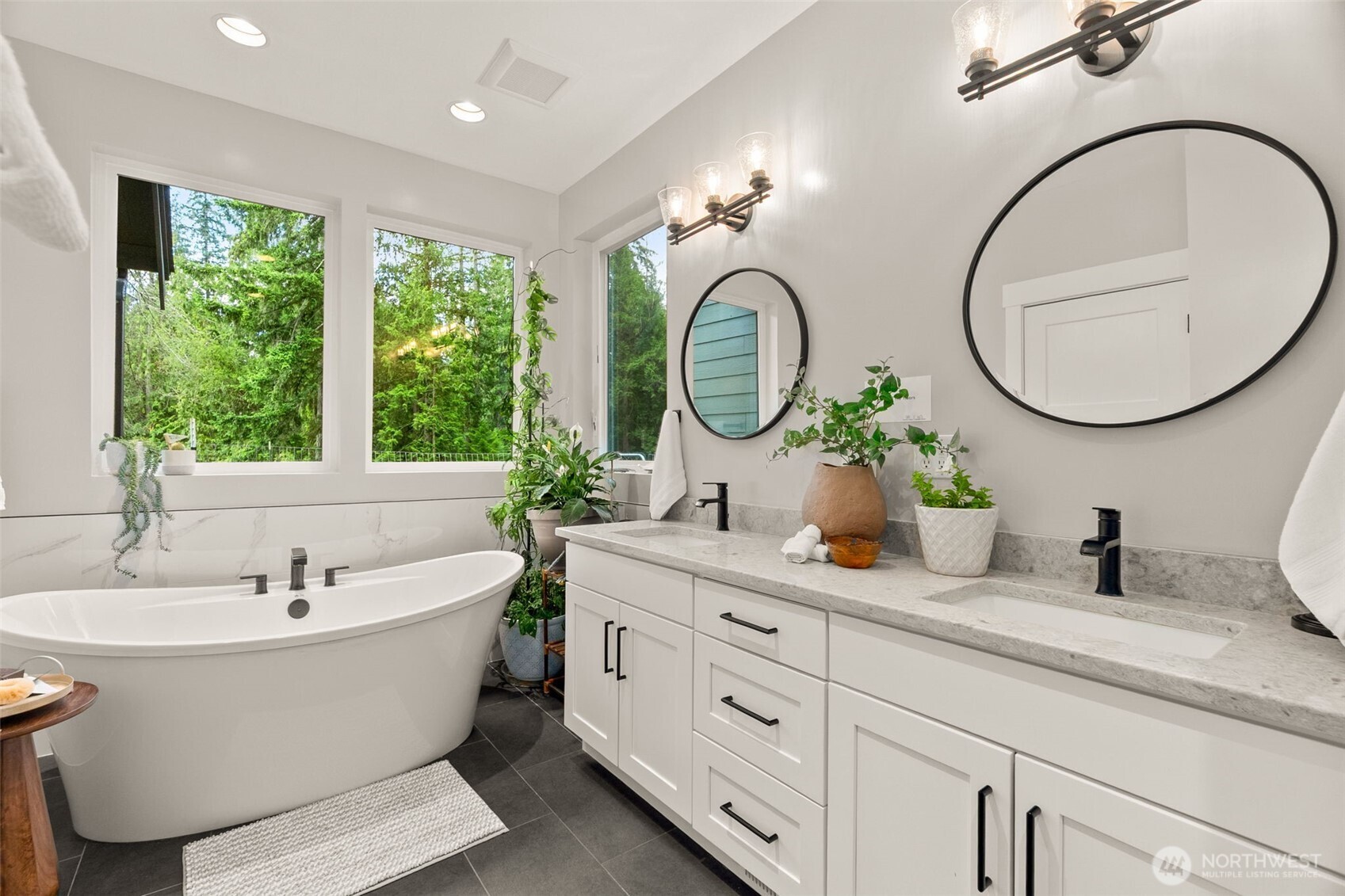 property viewer photo 16