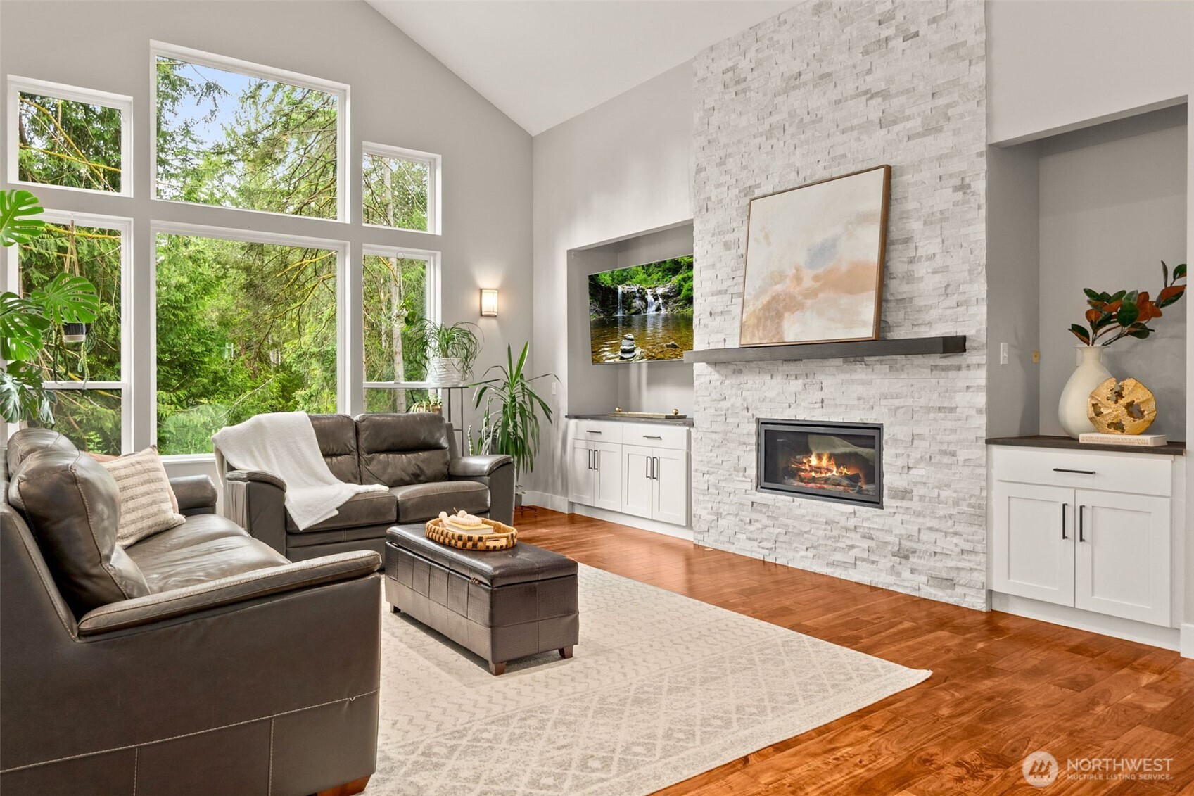 property viewer photo 2
