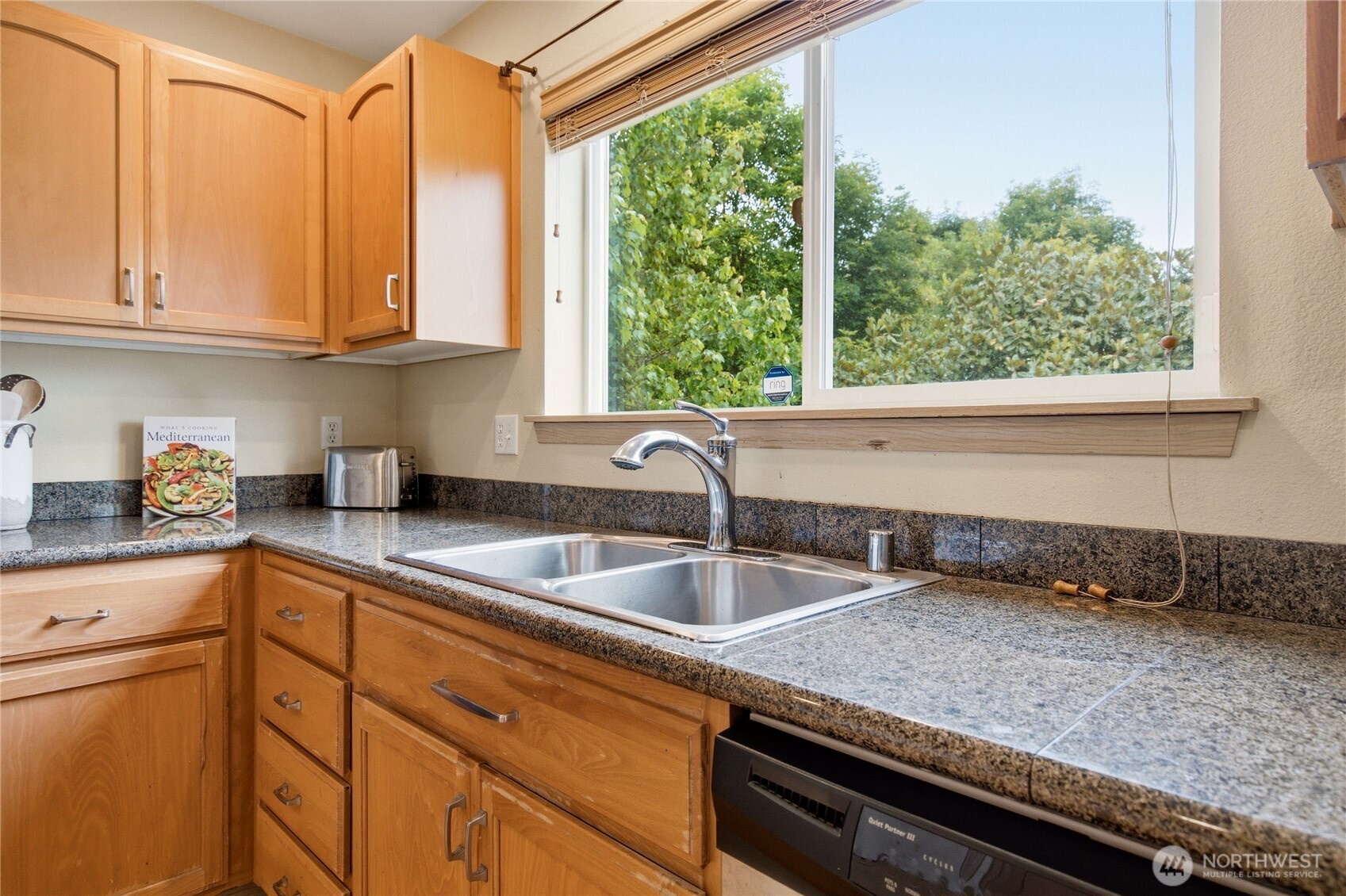 property viewer photo 10