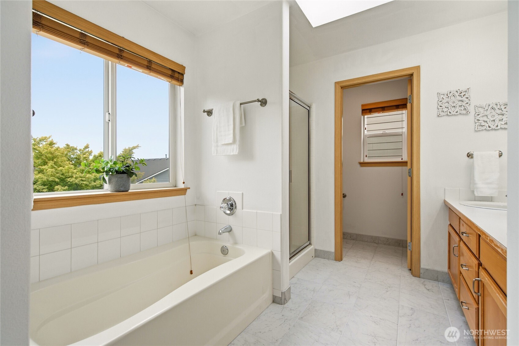 property viewer photo 19