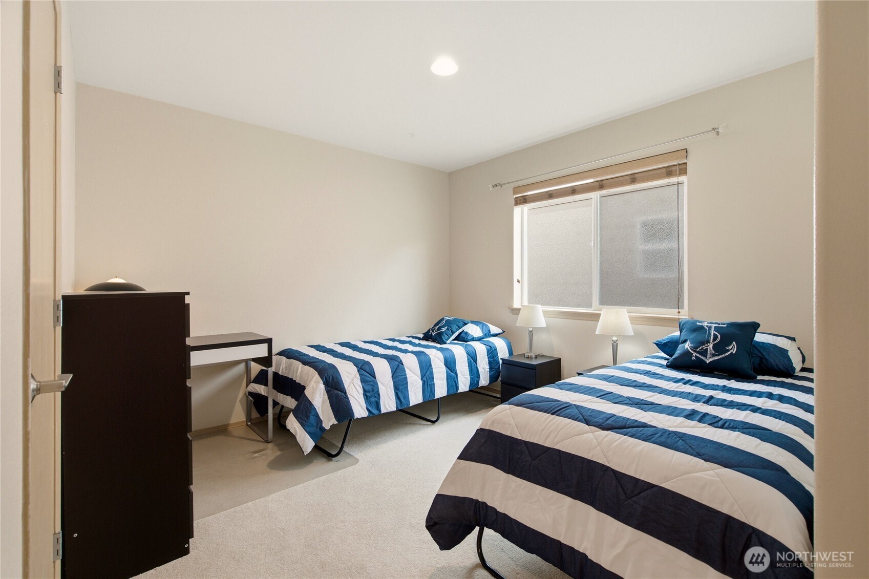 property viewer photo 24