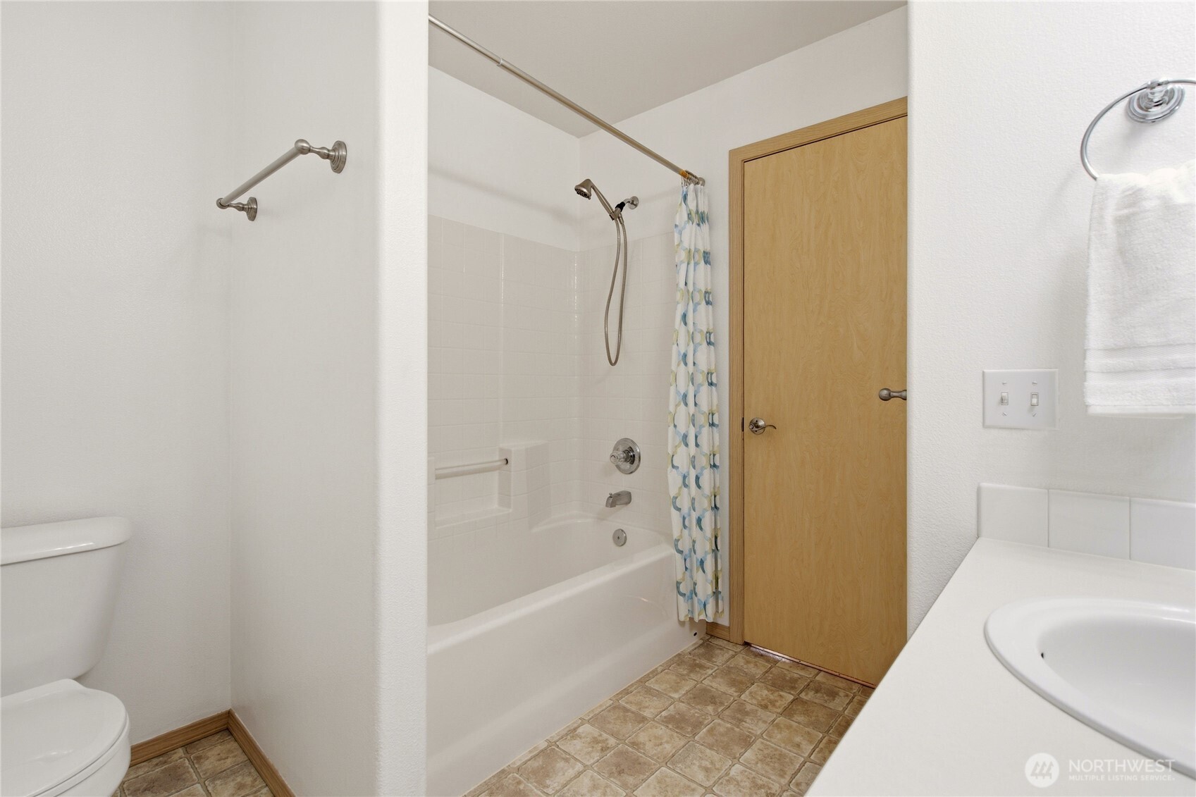 property viewer photo 26
