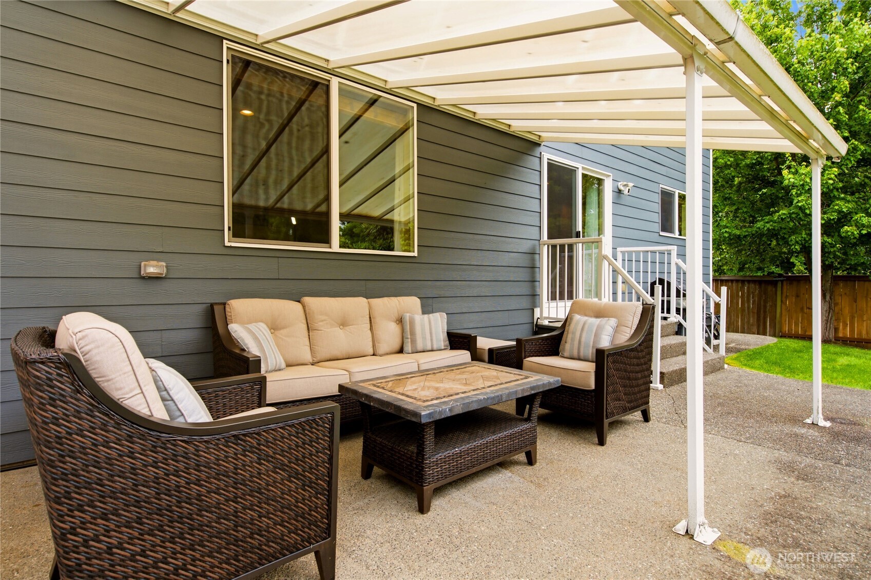 property viewer photo 27