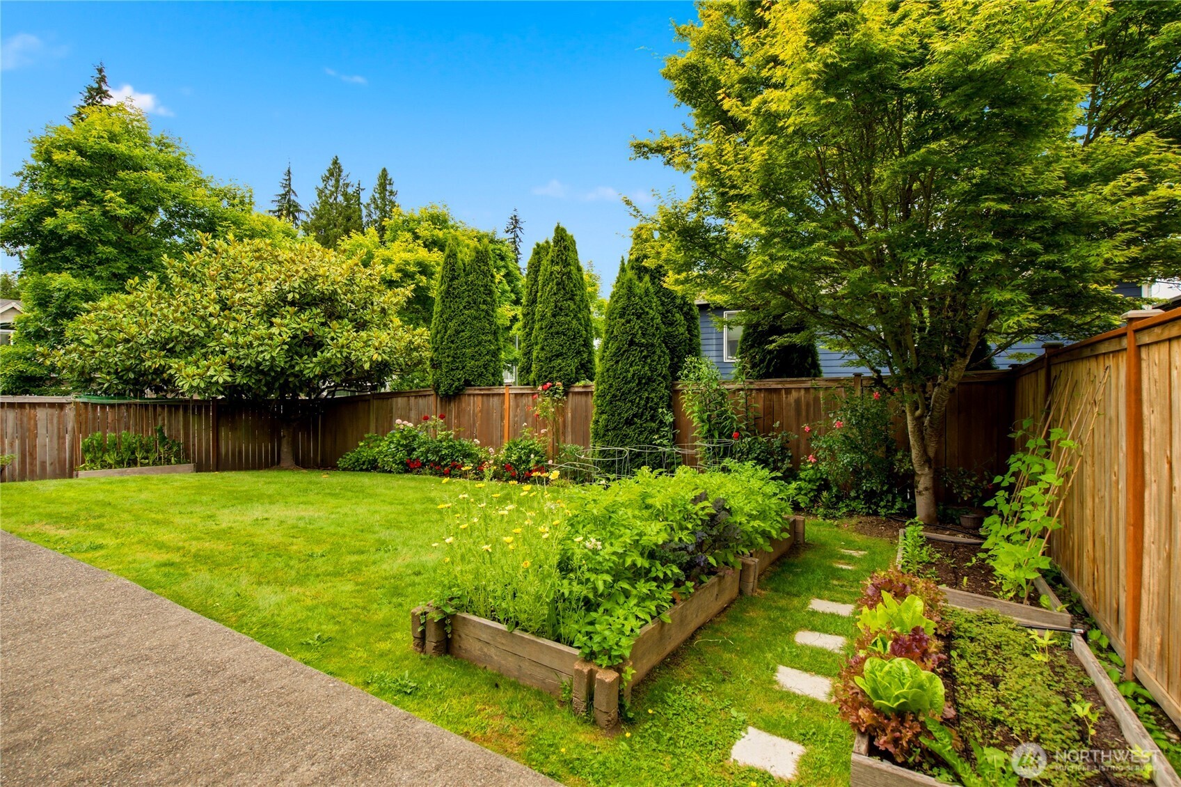 property viewer photo 28