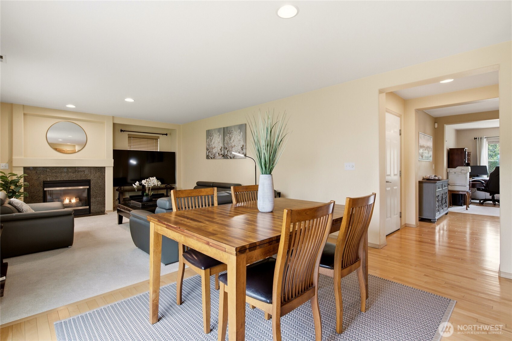 property viewer photo 5