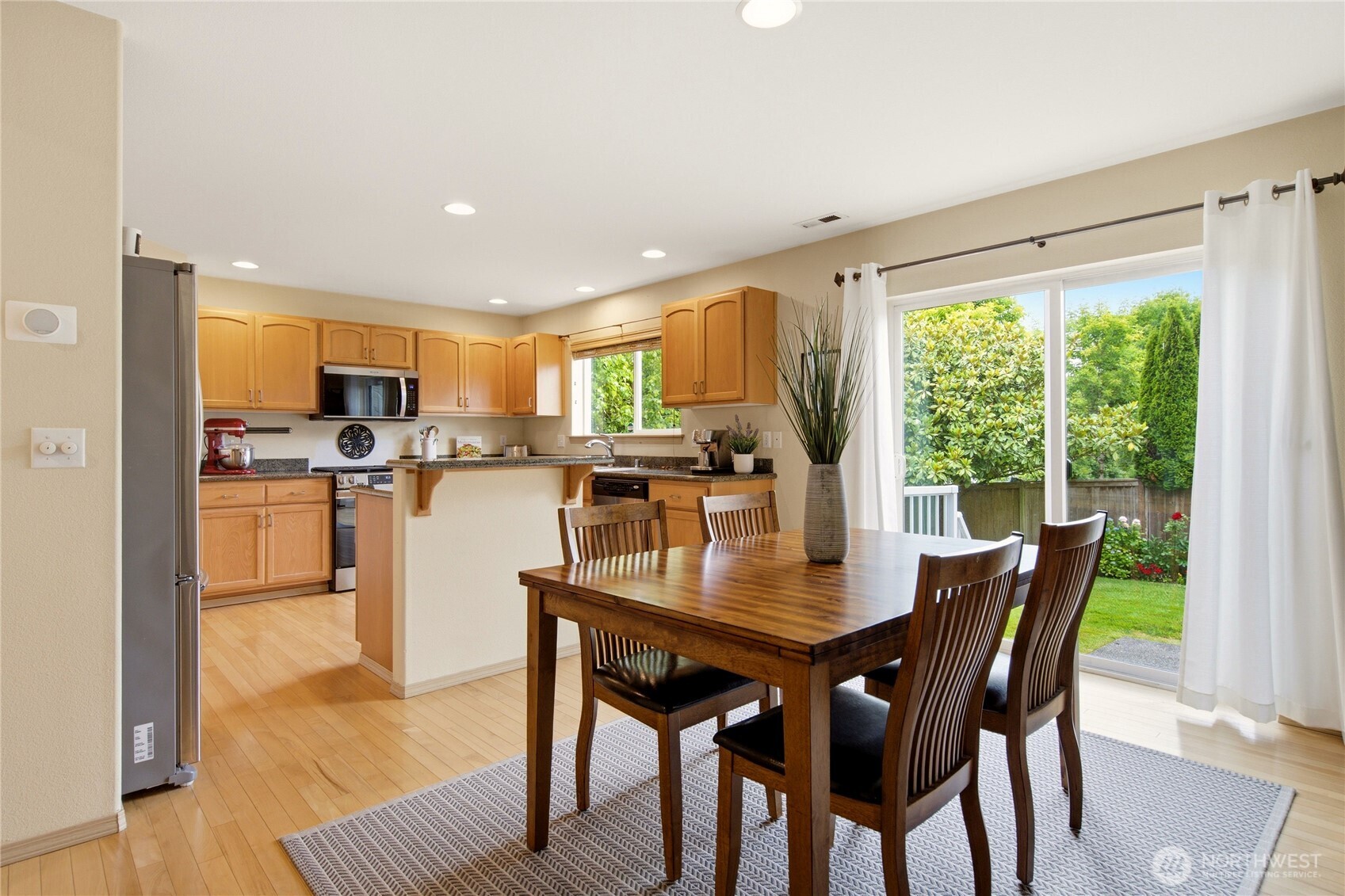 property viewer photo 7