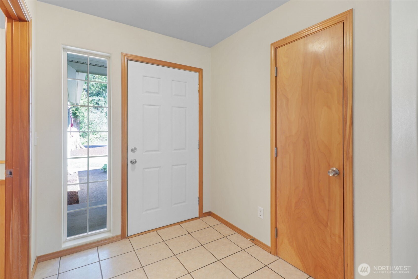 property viewer photo 16