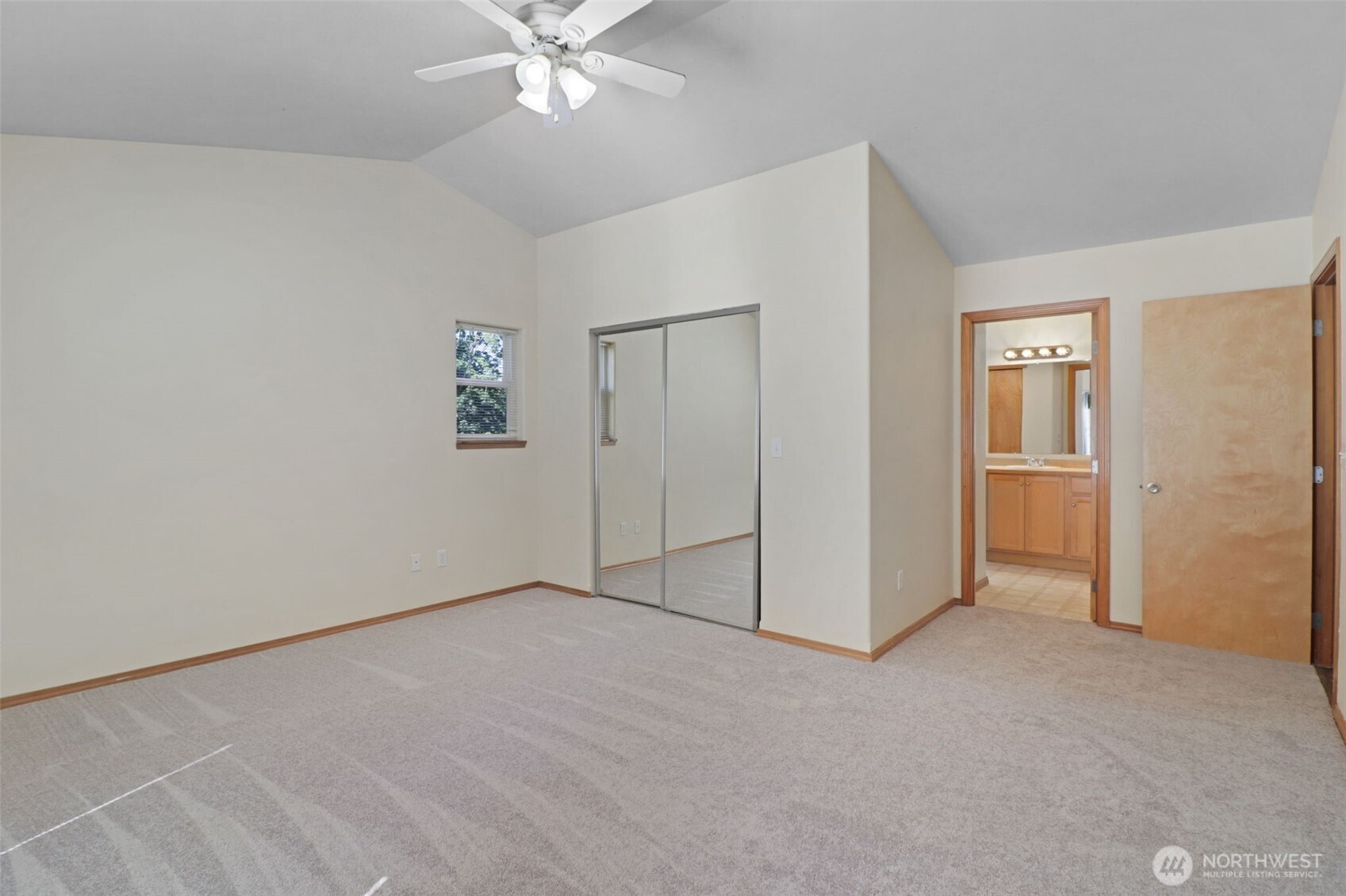 property viewer photo 28