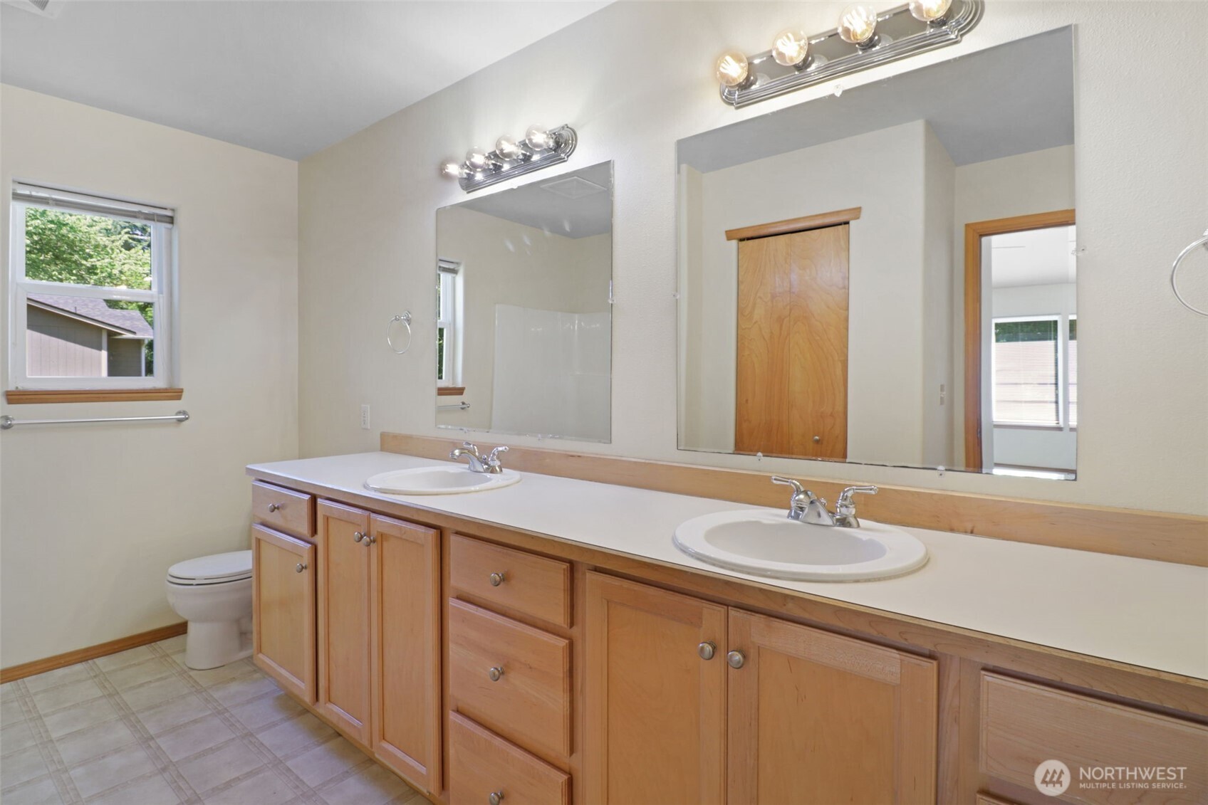 property viewer photo 29