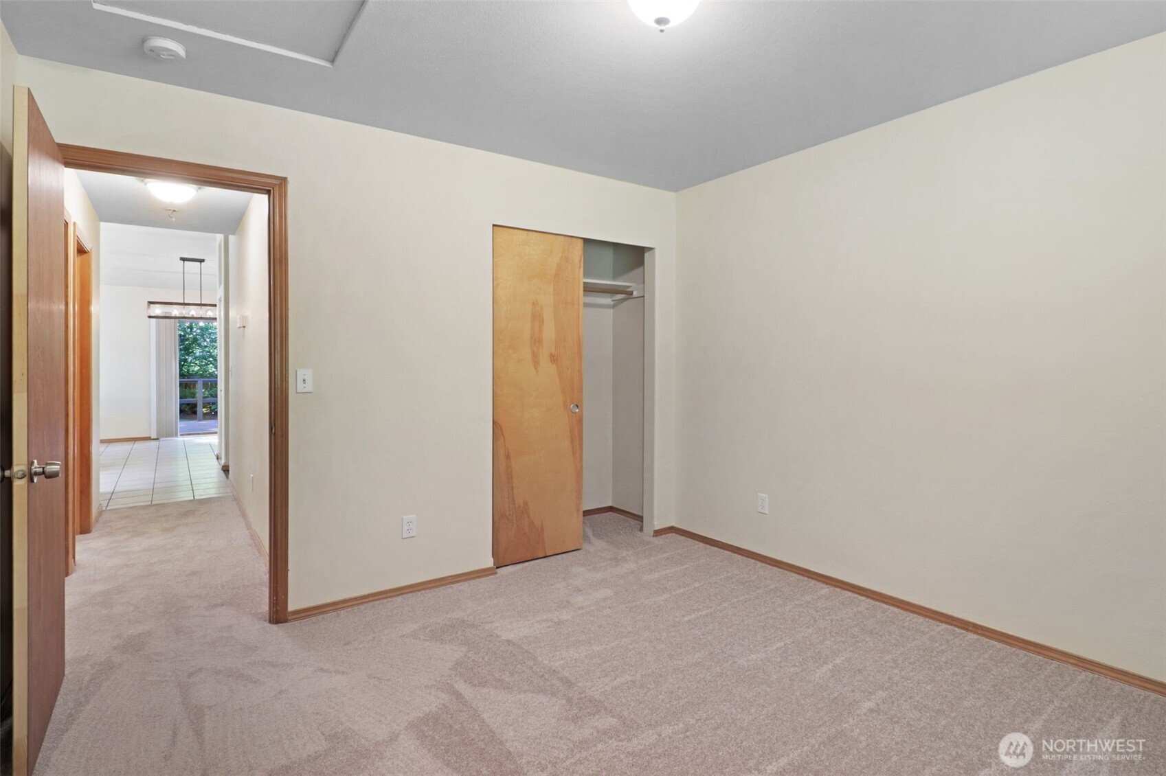 property viewer photo 31
