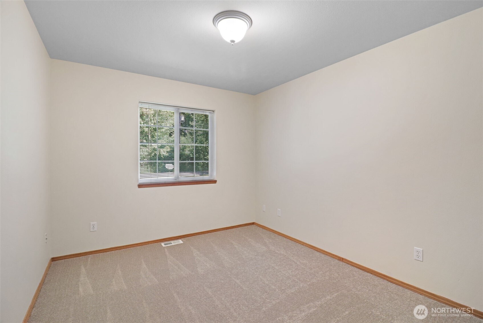property viewer photo 34