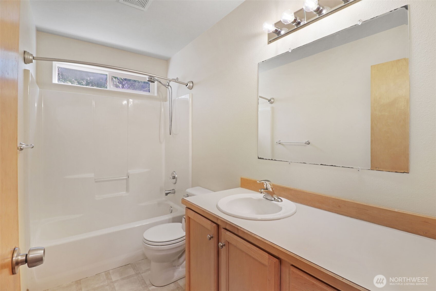 property viewer photo 36