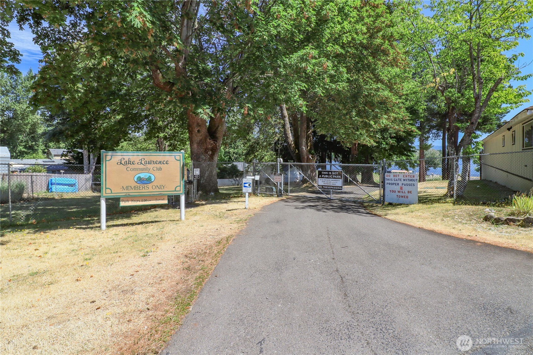 property viewer photo 5
