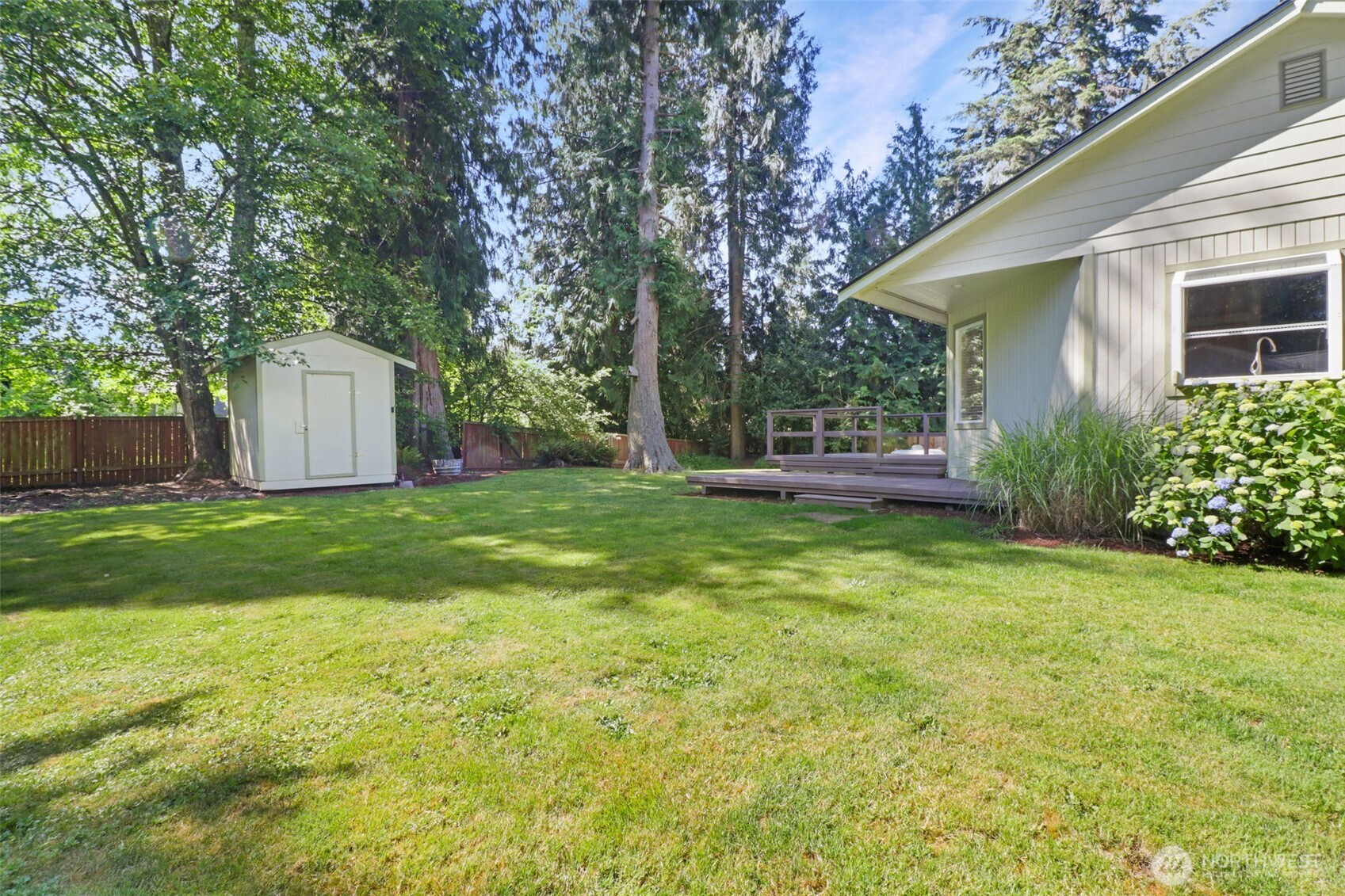 property viewer photo 8
