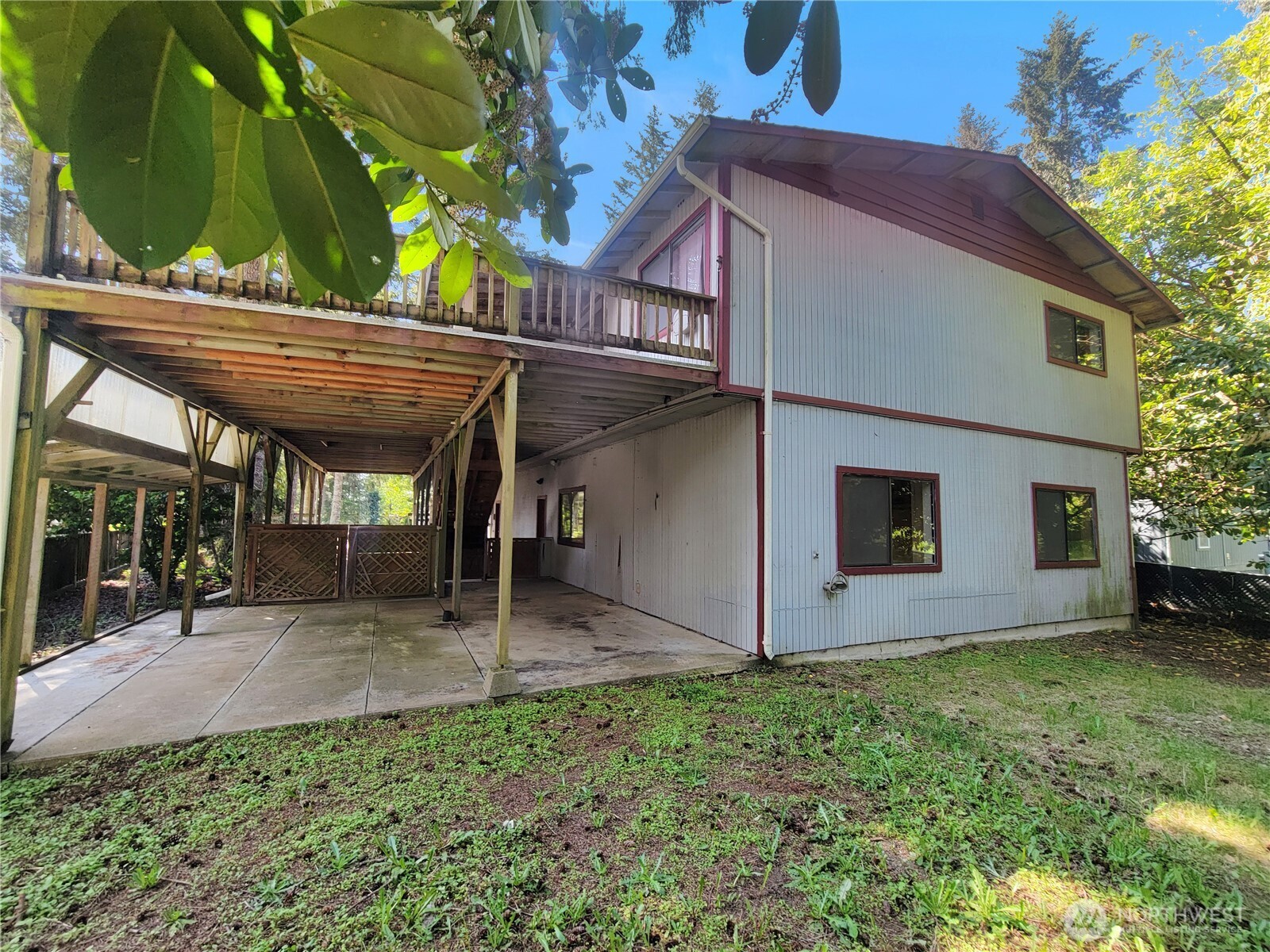 main property photo 8