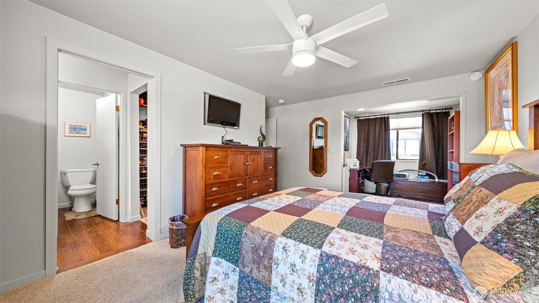 main property photo 19