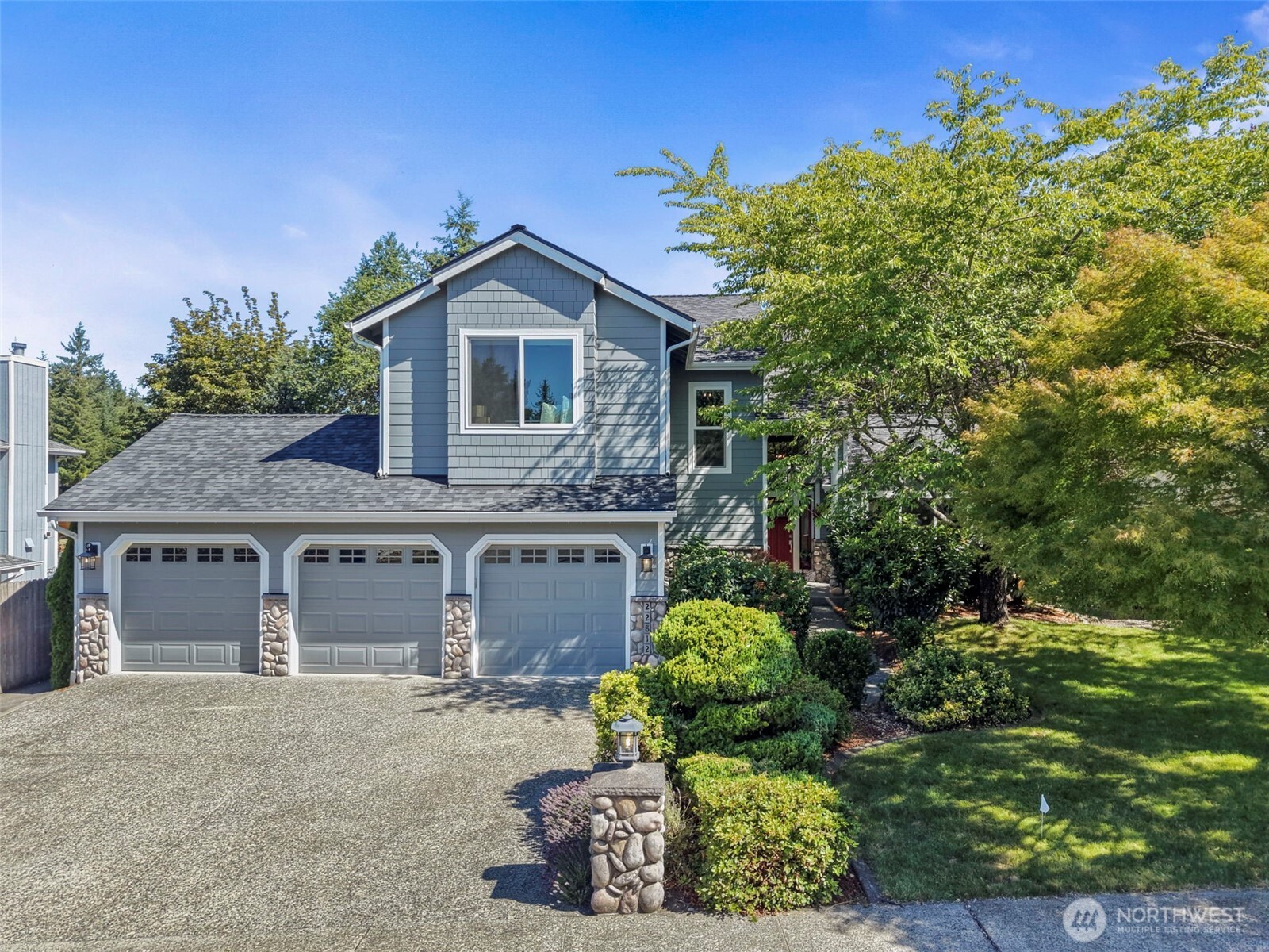 main property photo 0