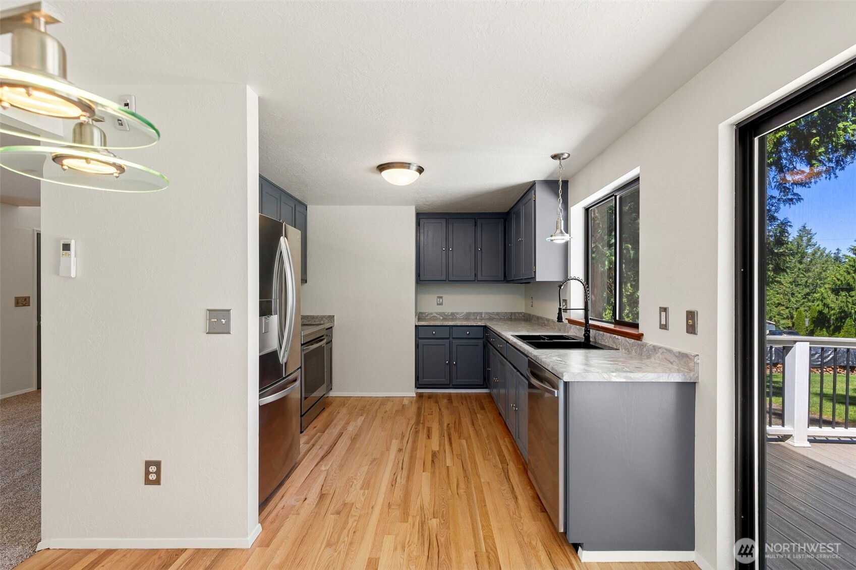 property viewer photo 11