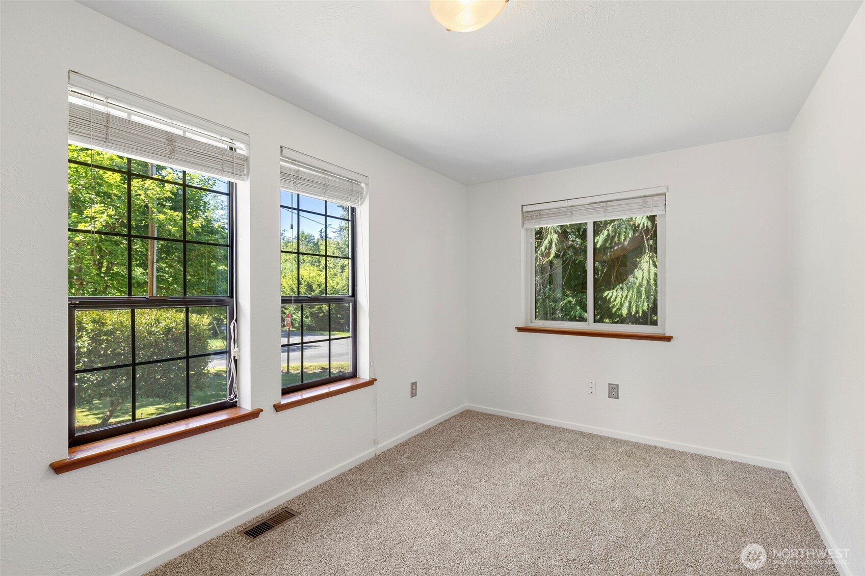 property viewer photo 17