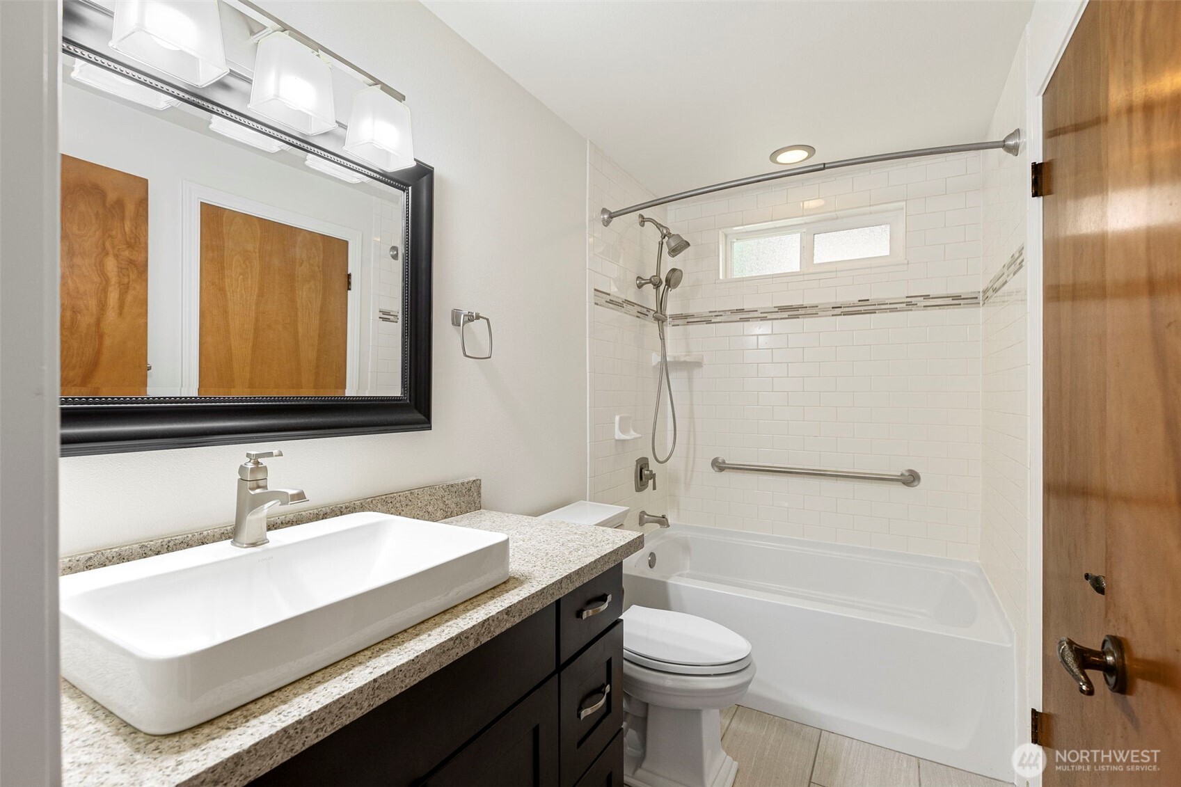 property viewer photo 21