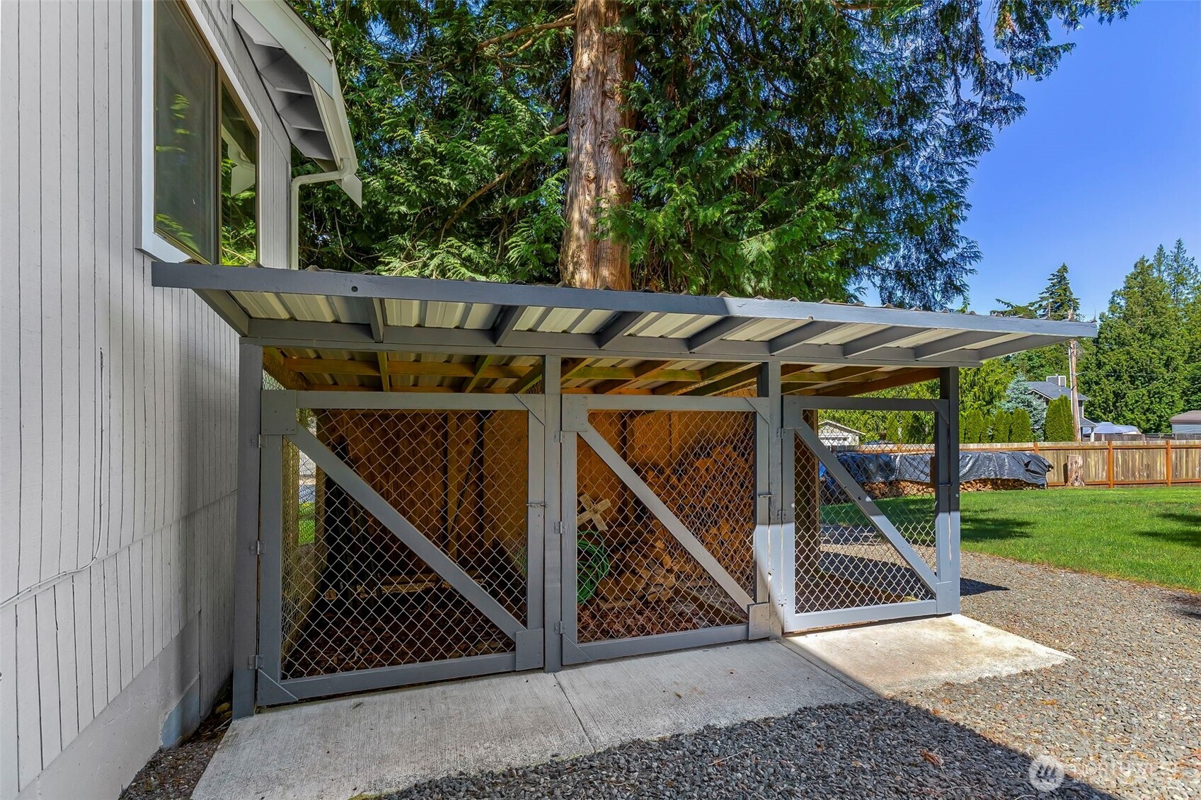 property viewer photo 36