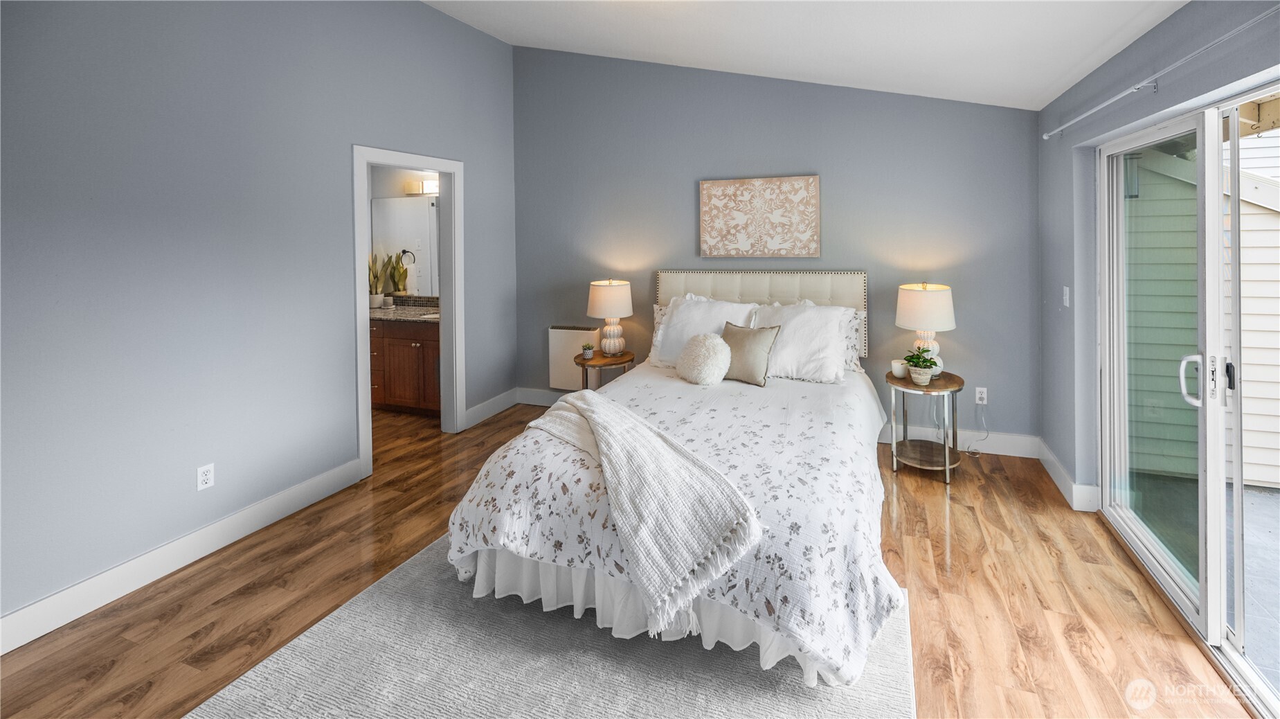 property viewer photo 10