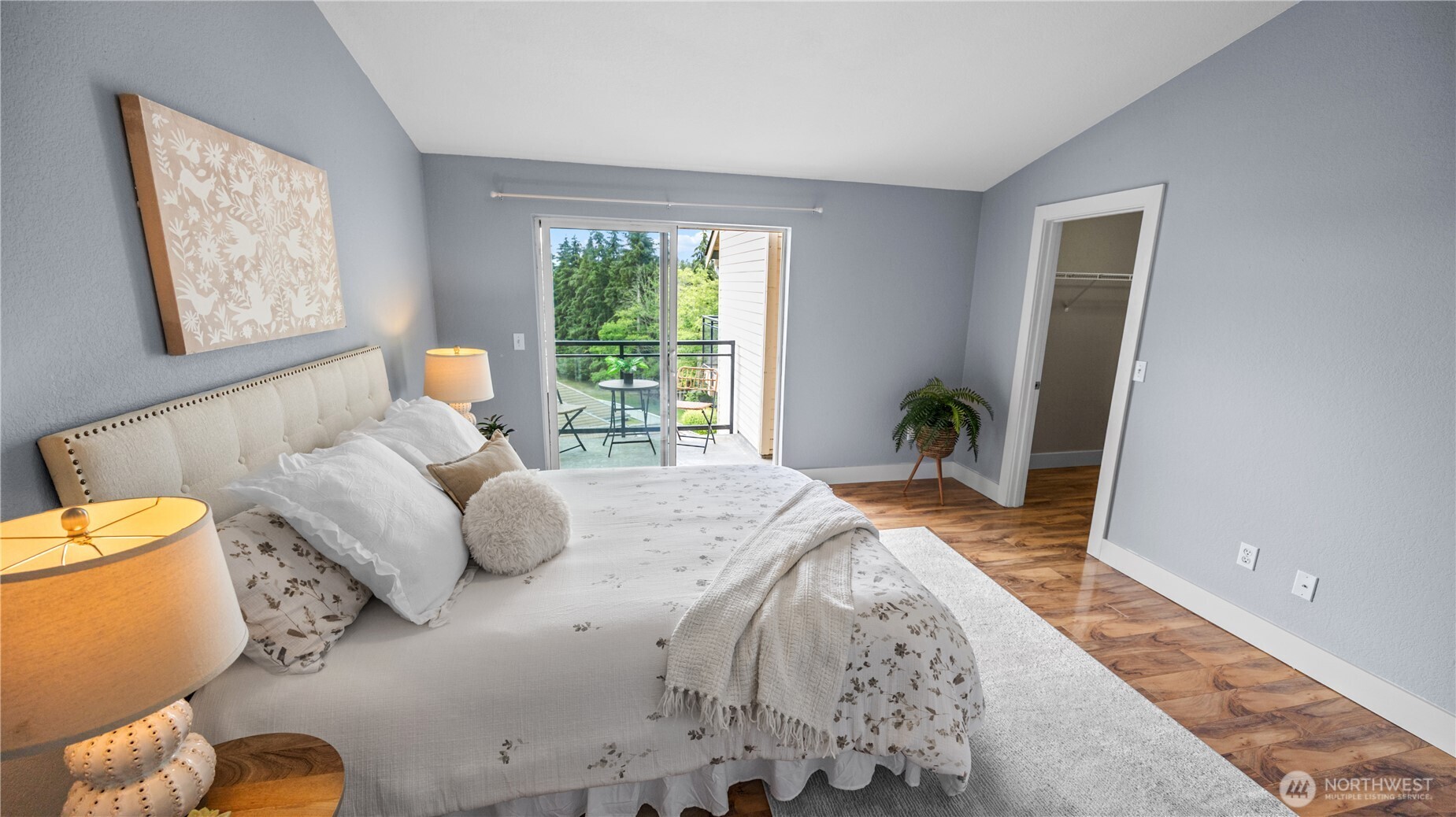 property viewer photo 12