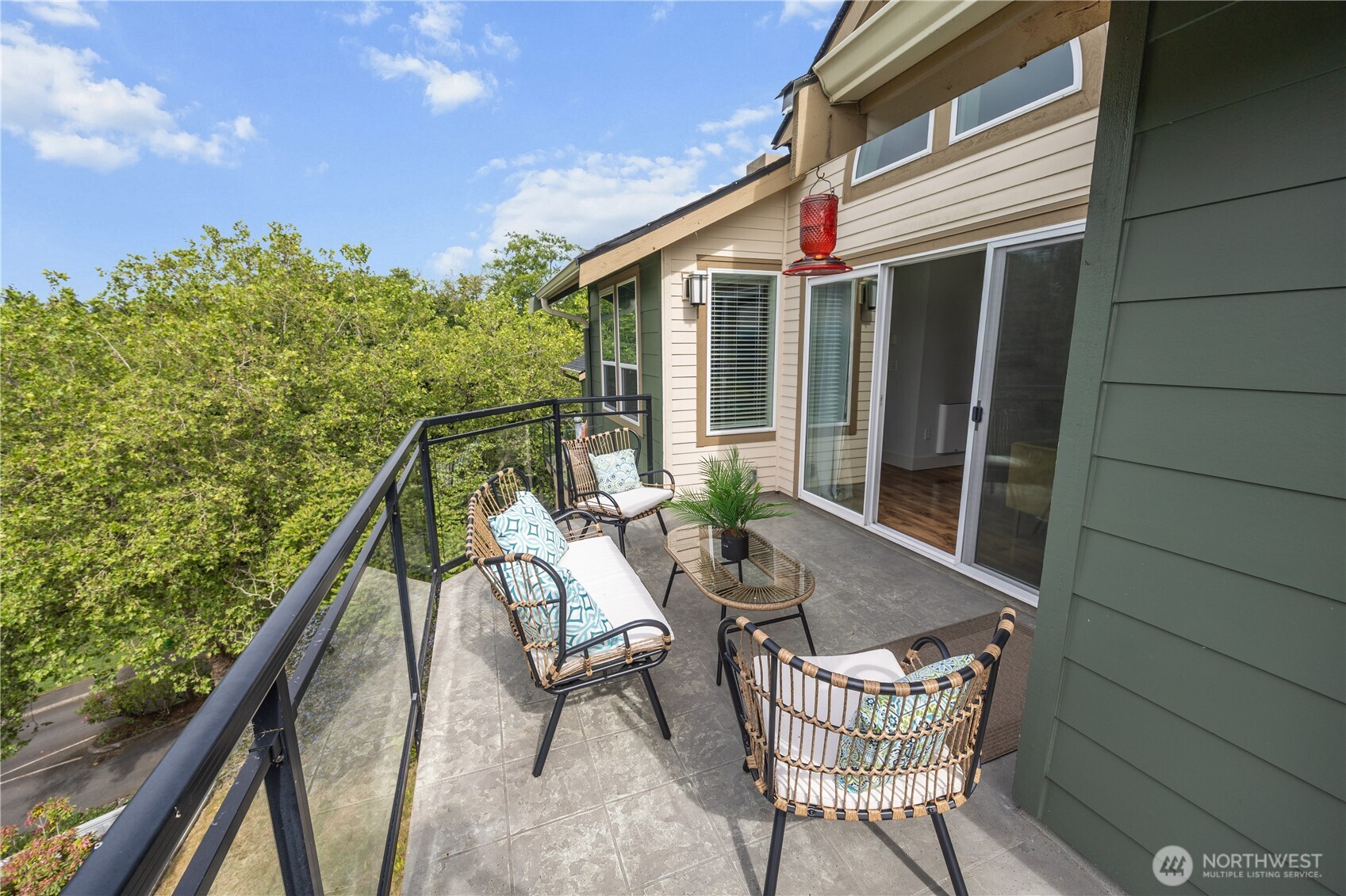 property viewer photo 8