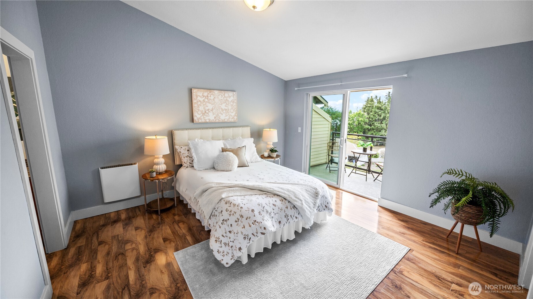 property viewer photo 9