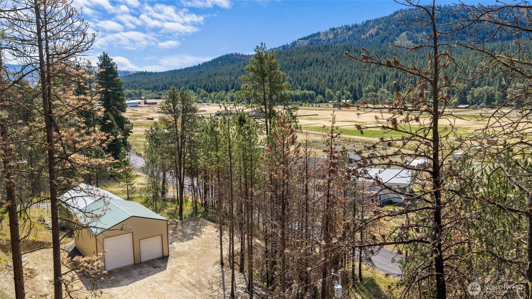 main property photo 10