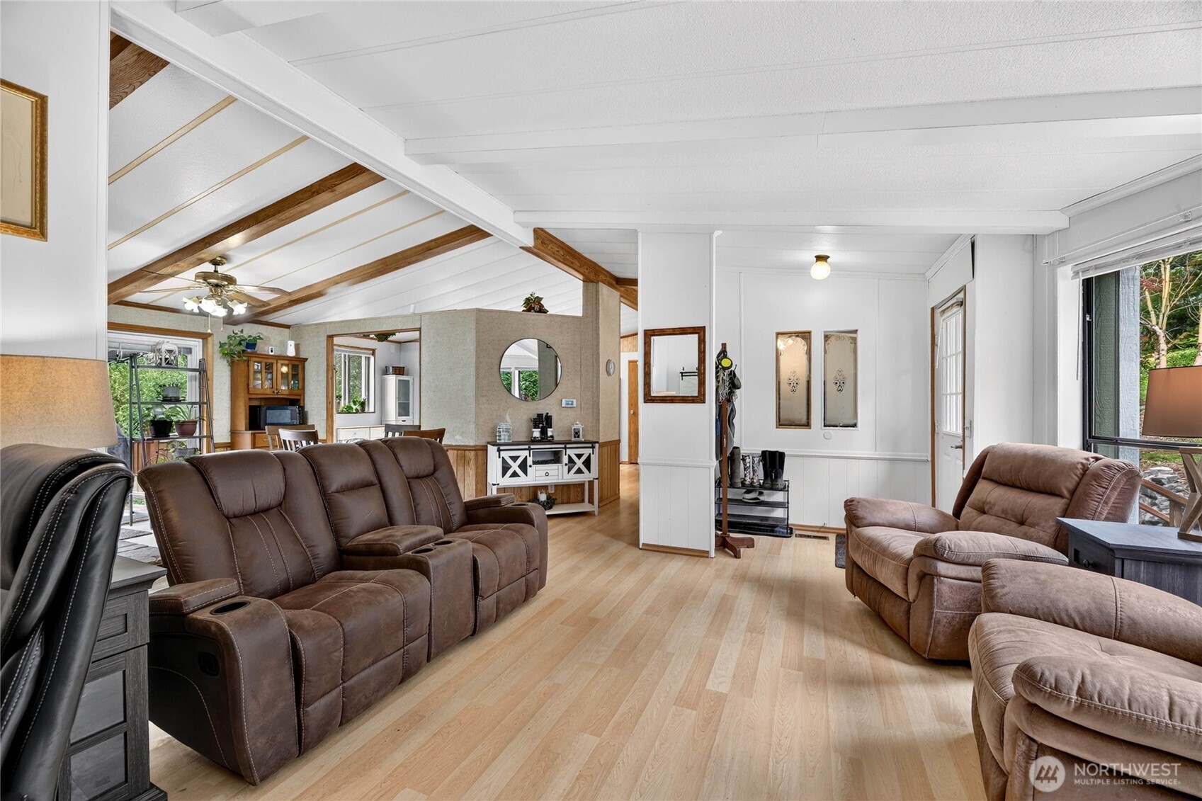 property viewer photo 15