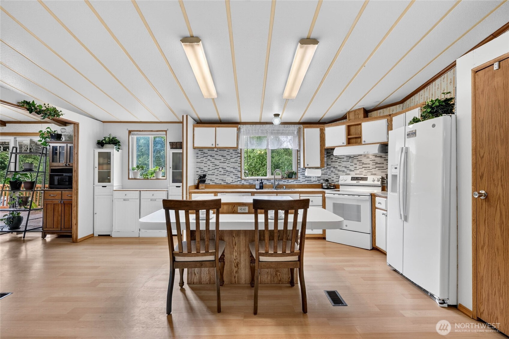 property viewer photo 18
