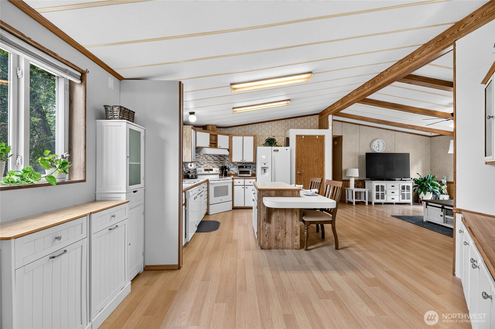 property viewer photo 19