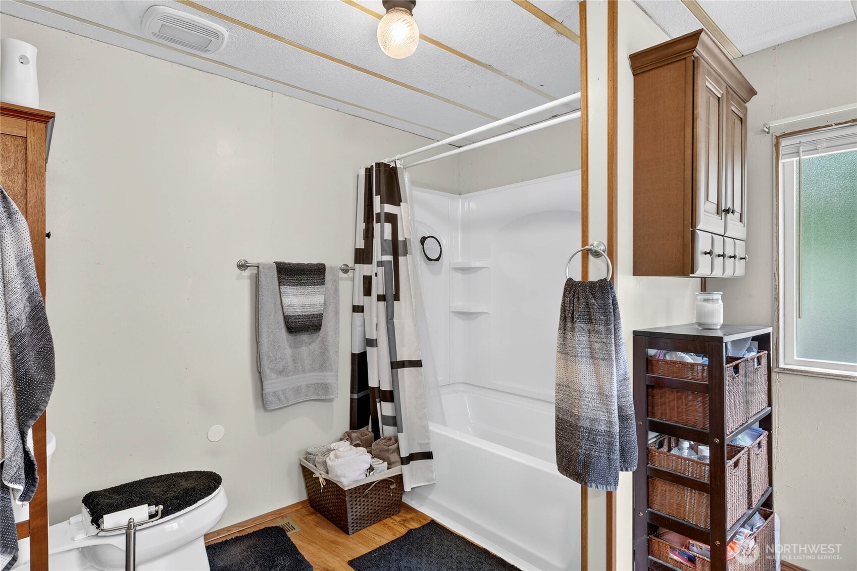 property viewer photo 26
