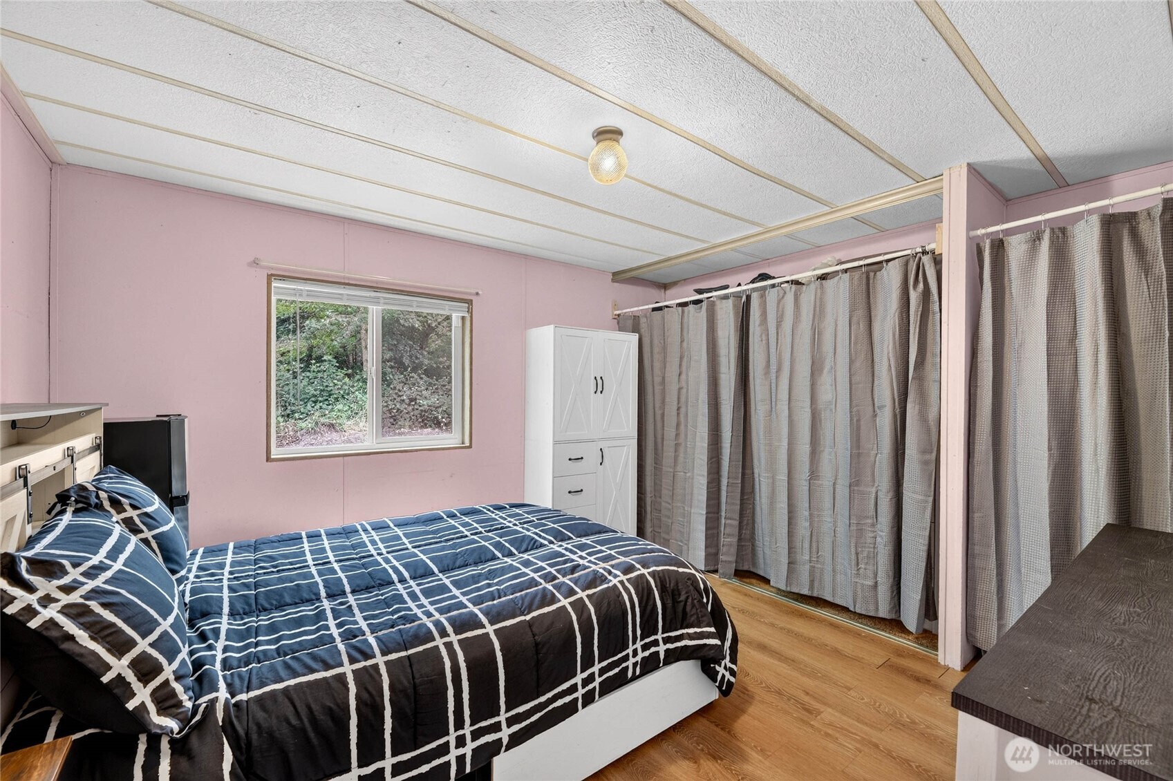 property viewer photo 27