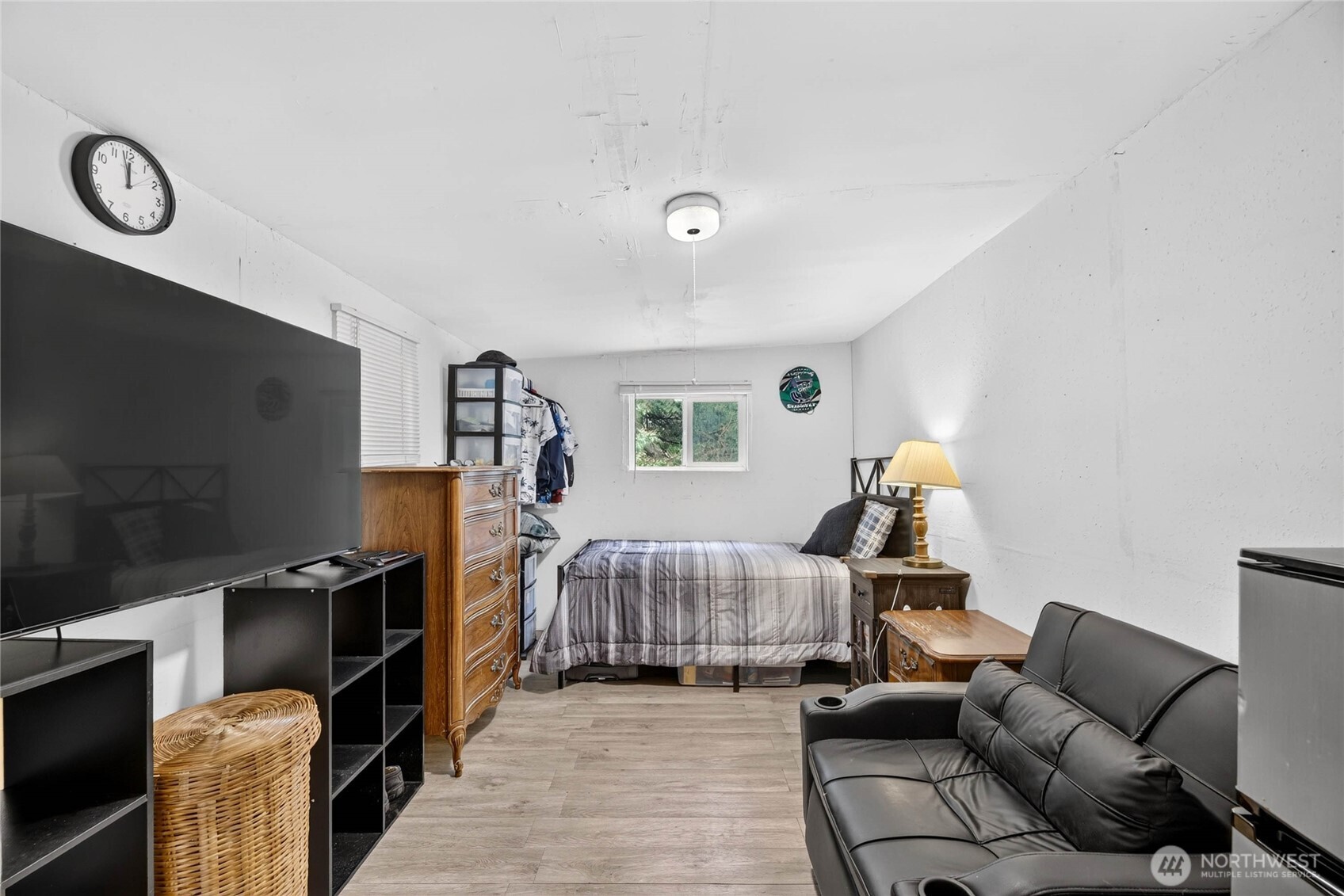 property viewer photo 29