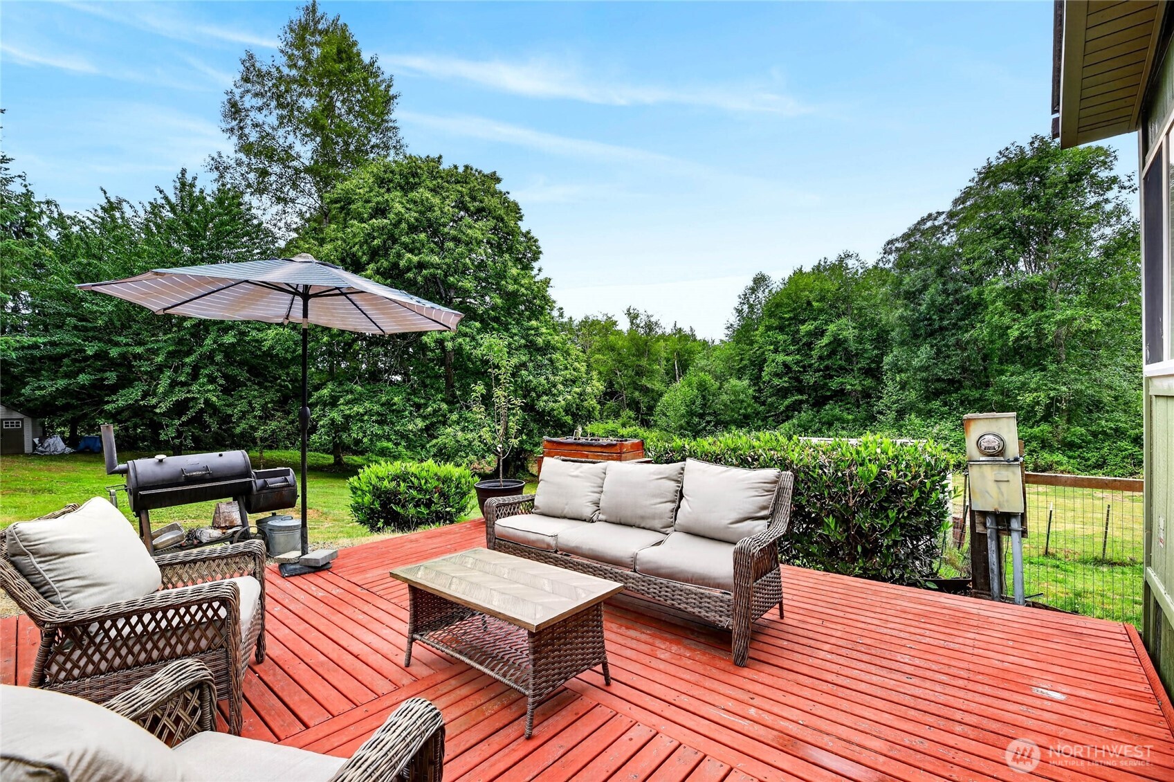 property viewer photo 36