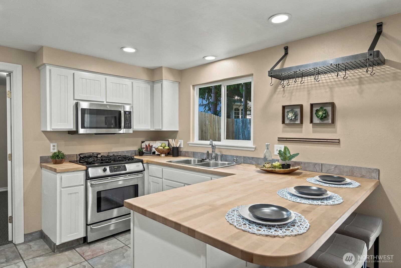 property viewer photo 11