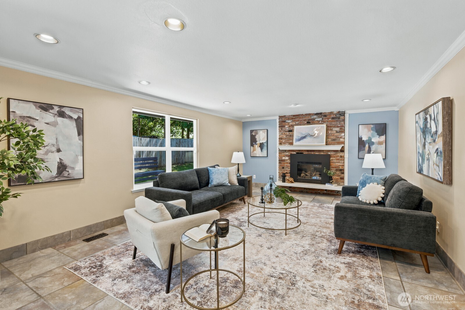 property viewer photo 13