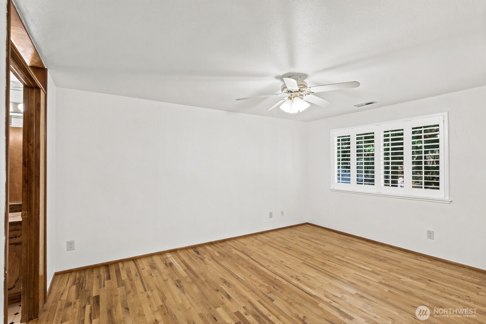 property viewer photo 17
