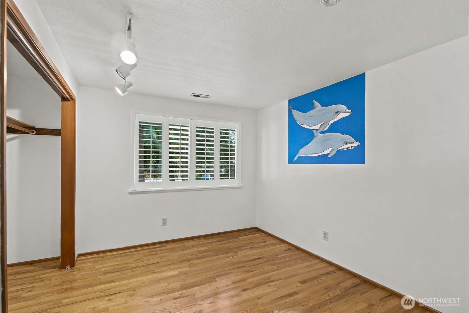 property viewer photo 20