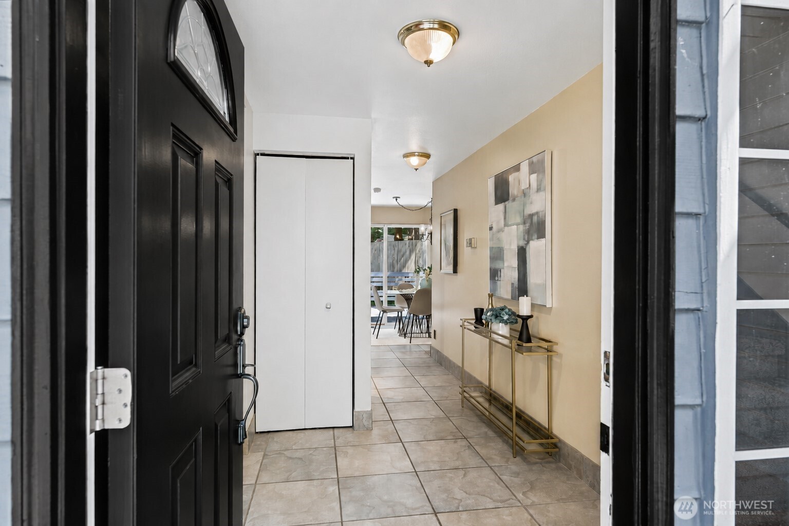 property viewer photo 4